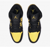 Кроссовки Air Jordan 1 Mid SE "New Love"  